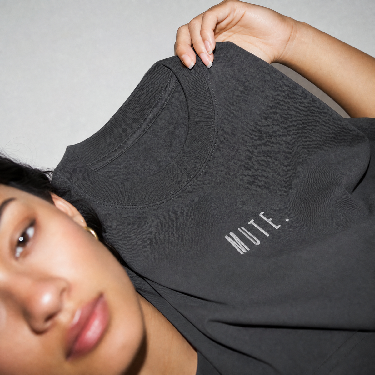 M U T E . Essential Oversized Tee